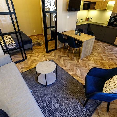 בודפשט E13 - Elegant Apartment מראה חיצוני תמונה