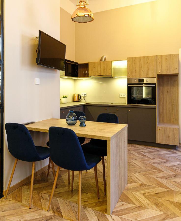 בודפשט E13 - Elegant Apartment מראה חיצוני תמונה